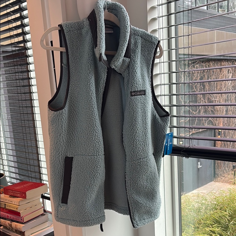 Columbia Light Blue Fleece Vest